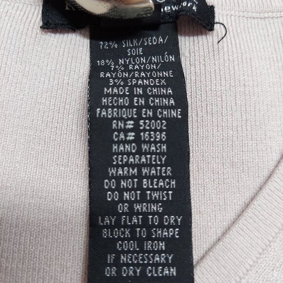 Kenneth Cole Women's Silk Blend Lightweight Racerback Sleeveless Shell Sweater - Picture 5 of 5